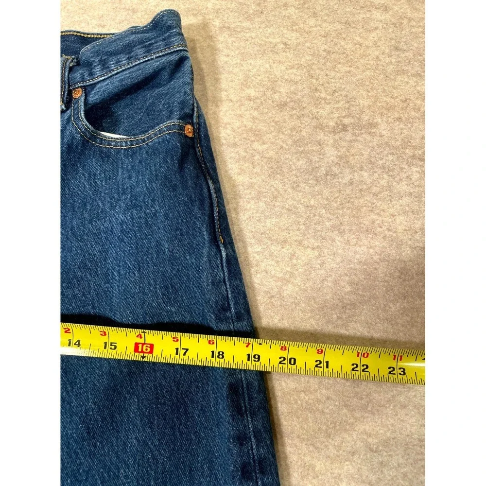 Levi's 501 Original Straight Jeans Mens 31x32‎ Blue Denim Button Fly Authentic
